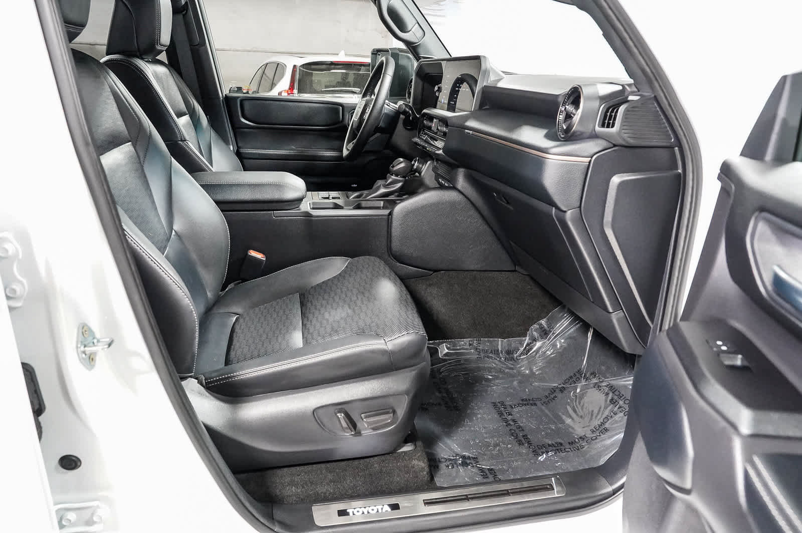 Used 2026 Toyota Land Cruiser w/ Premium Package AWD/4WD image 17