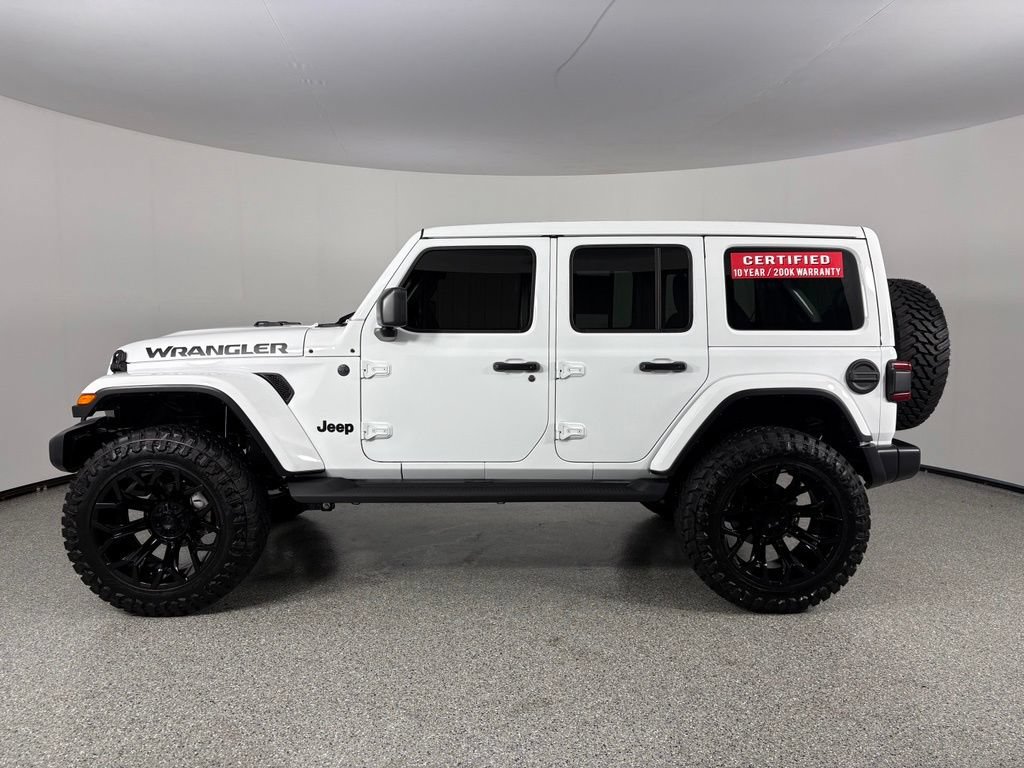 Used 2026 Jeep Wrangler Unlimited Sahara AWD/4WD image 4
