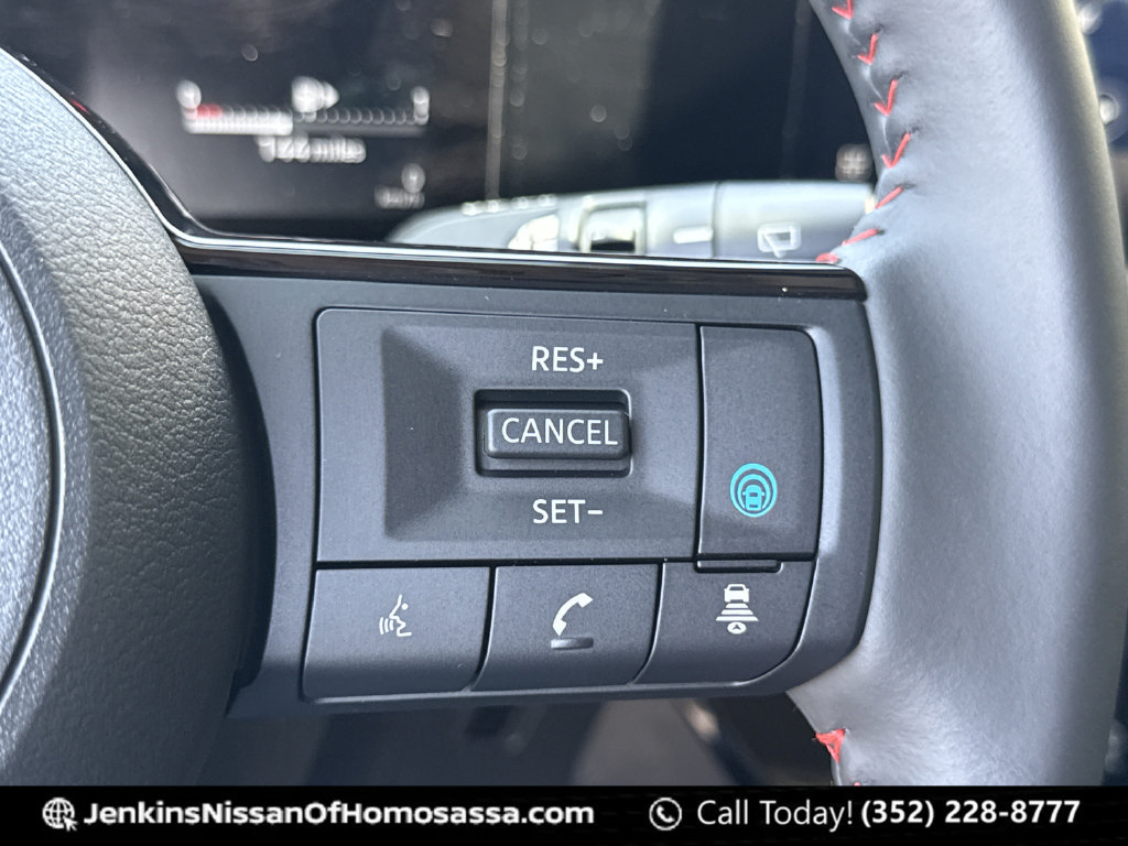 New 2026 Nissan Kicks SR FWD image 38
