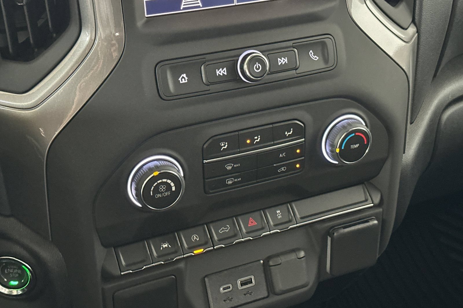 New 2026 Chevrolet Silverado 1500 Custom AWD/4WD image 19