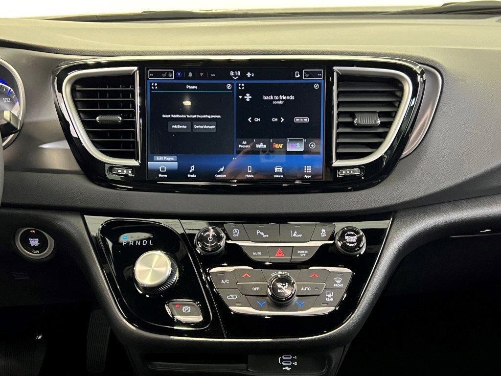 New 2026 Chrysler Voyager LX image 13