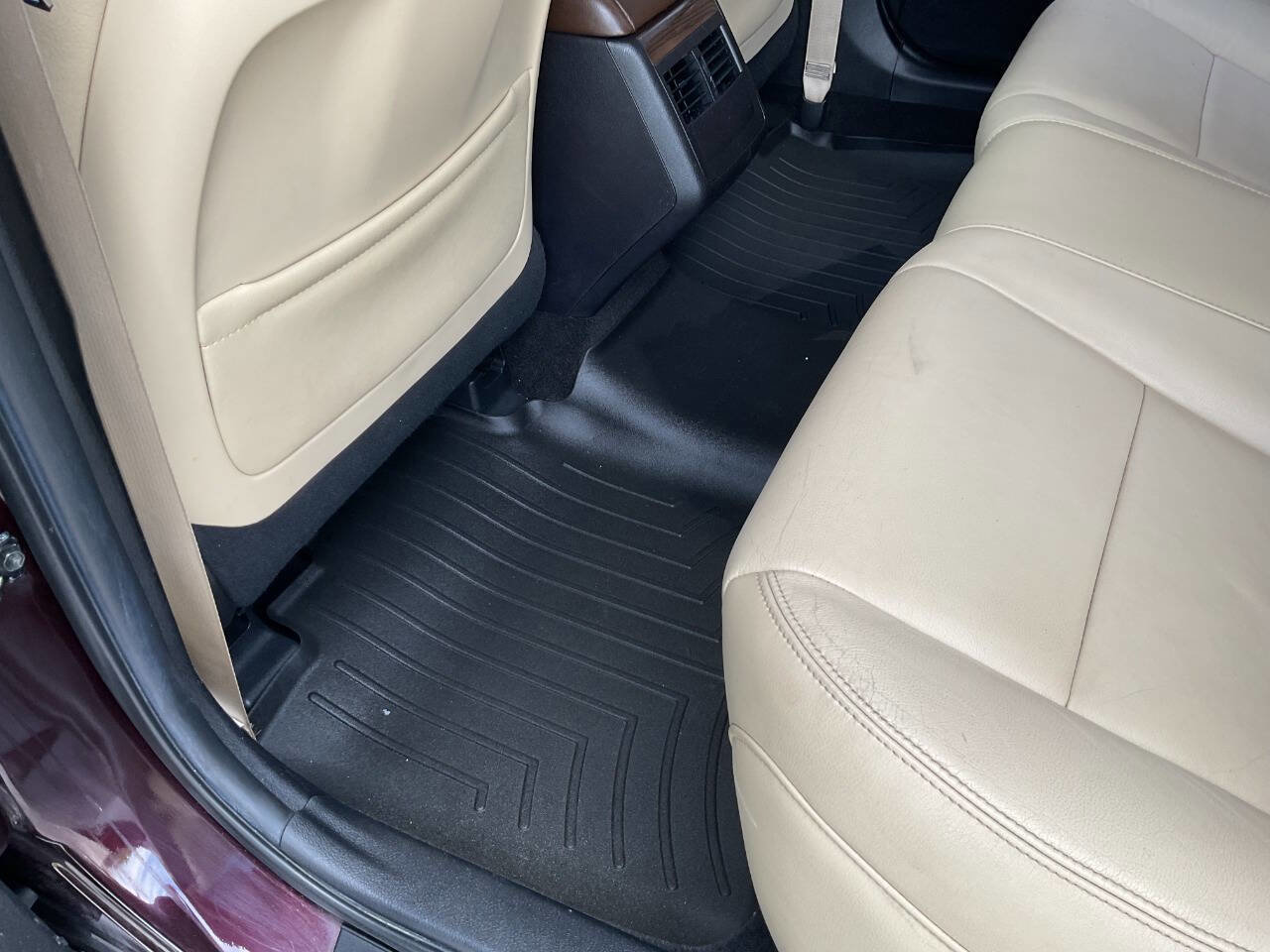 Used 2015 Toyota Avalon XLE FWD image 29