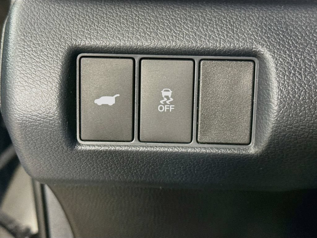 Used 2025 Honda Pilot EX-L image 10
