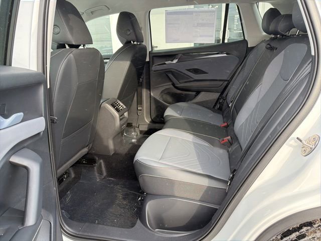 New 2026 Volkswagen Tiguan SE image 45