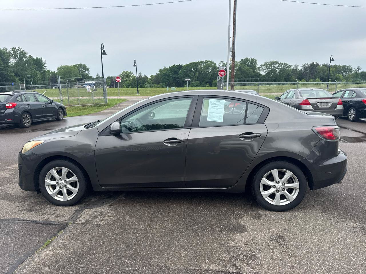 Used 2010 MAZDA MAZDA3 i Touring FWD image 8