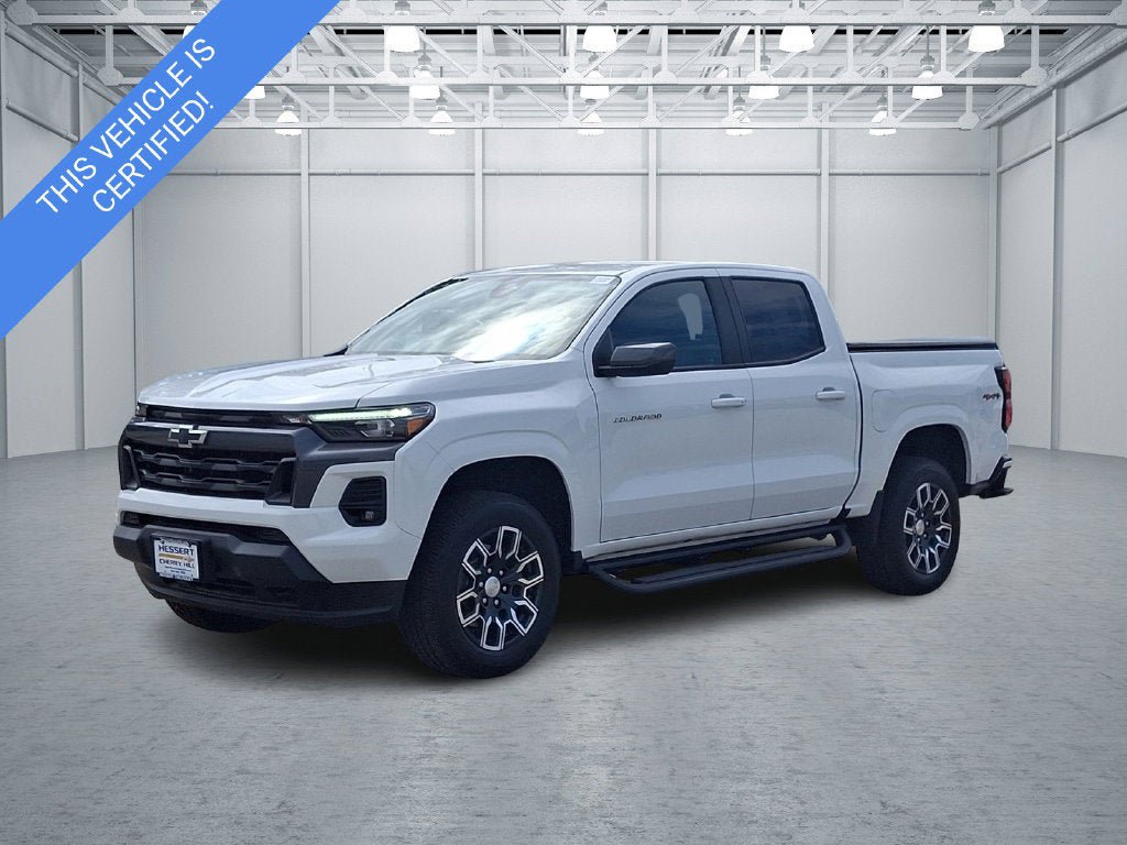 Certified 2023 Chevrolet Colorado LT w/ LT Convenience Package III AWD/4WD image 4