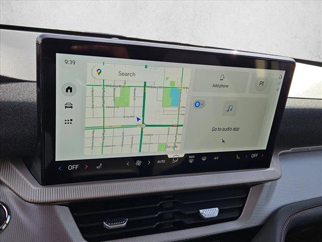 Used 2025 Ford Explorer Active image 12