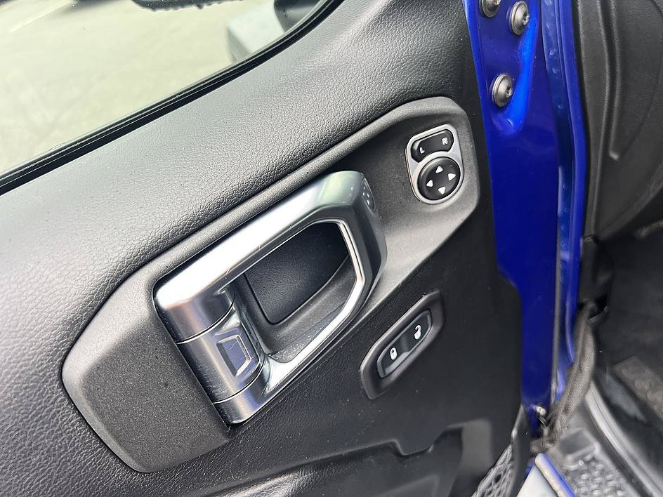 Used 2018 Jeep Wrangler Unlimited Sport S AWD/4WD image 20