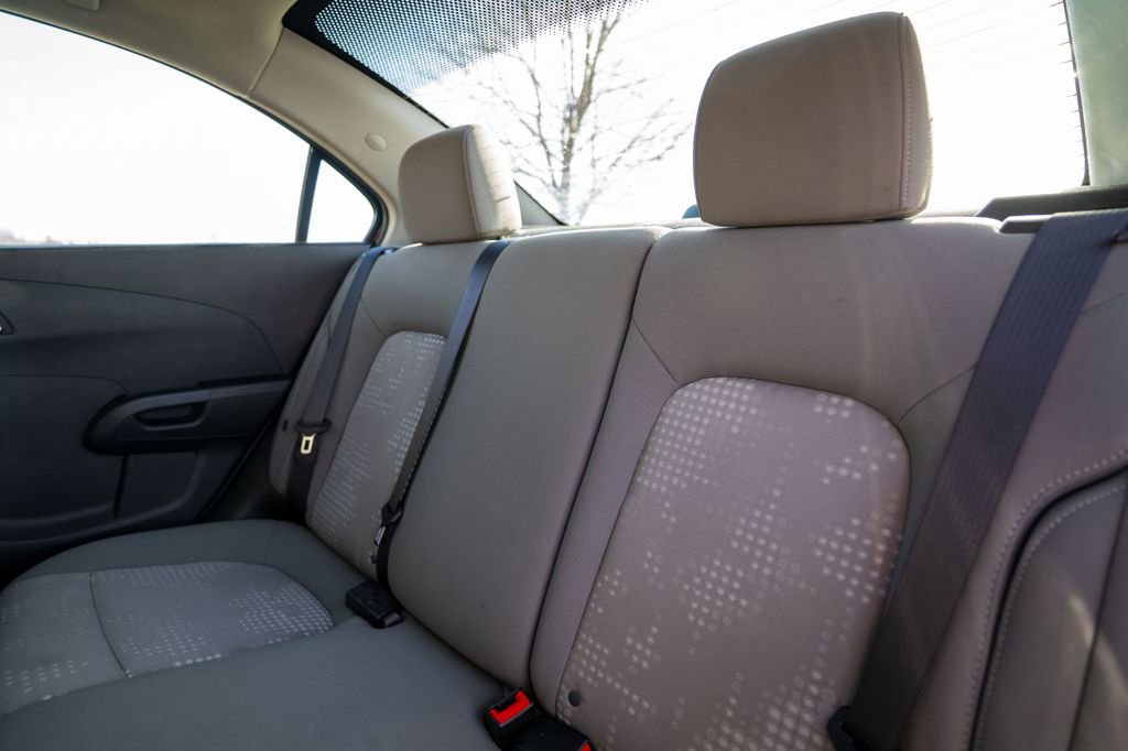 Used 2013 Chevrolet Sonic LS image 28