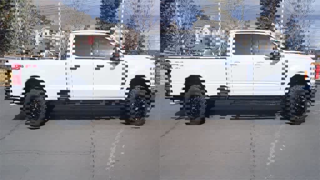 Used 2023 Ford F350 XLT w/ 360-Degree Camera Package image 2