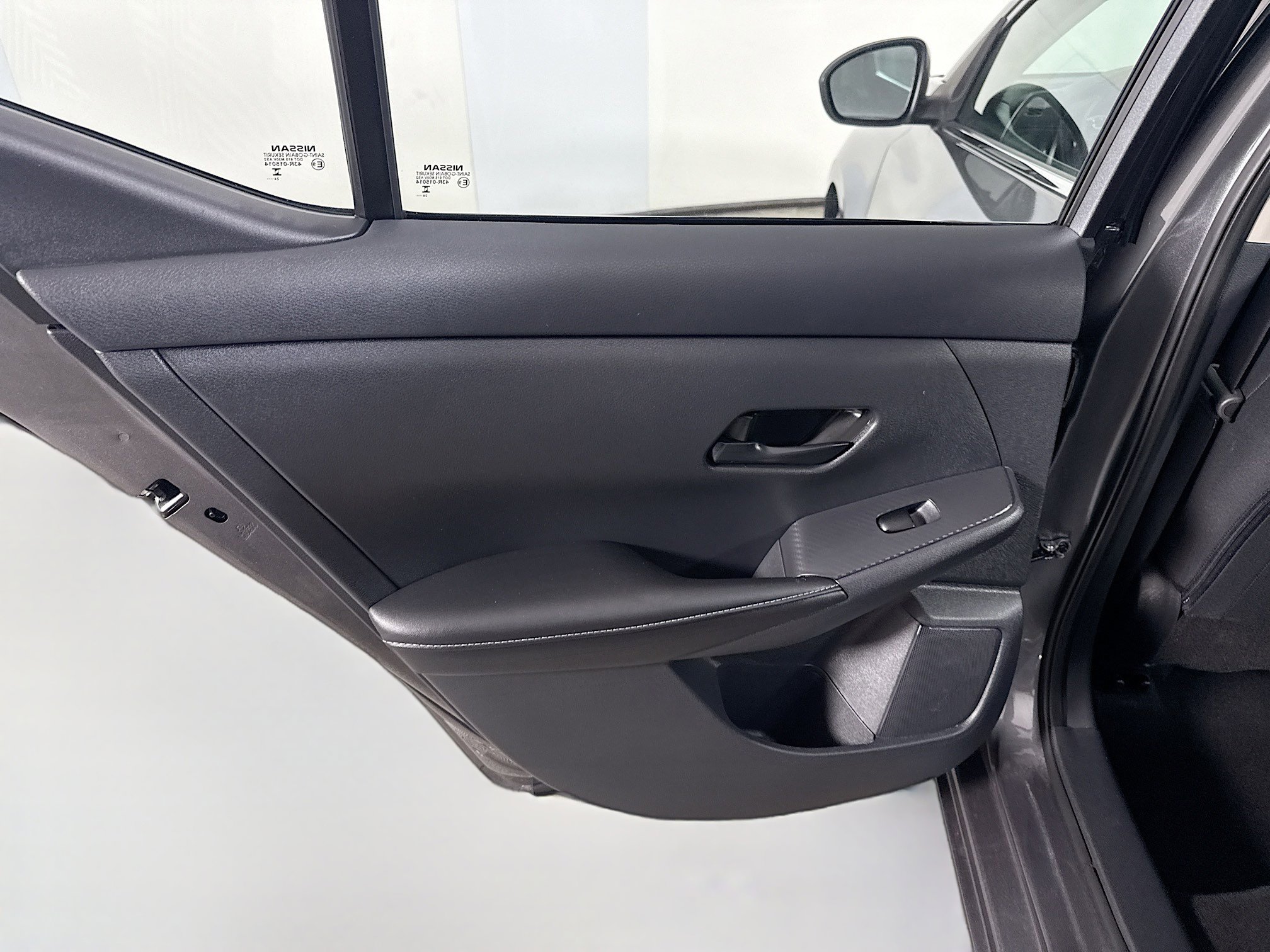 Used 2025 Nissan Sentra SV w/ All-Weather Package image 26