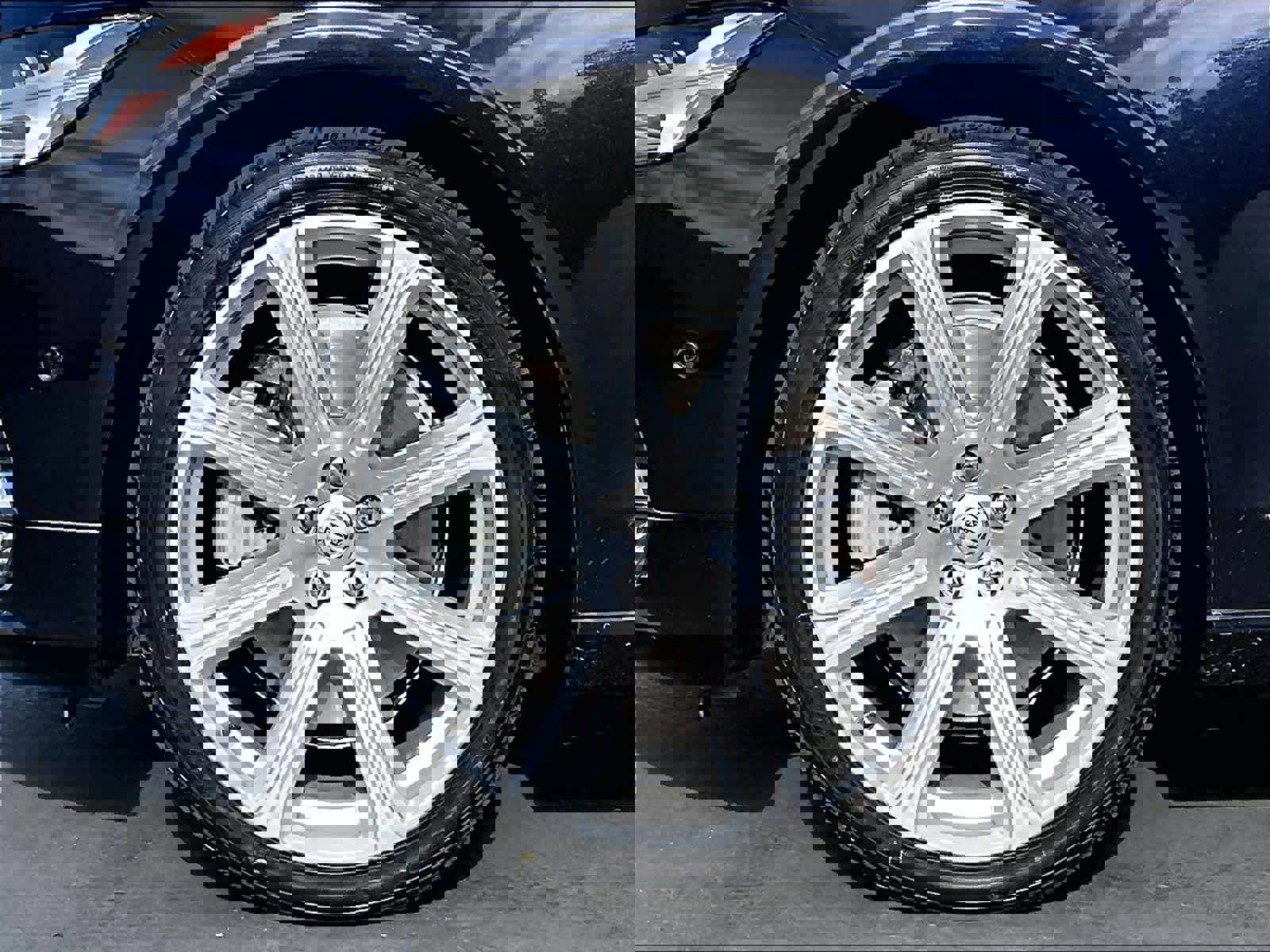 Used 2017 Volvo S90 T6 Inscription w/ Vision Package image 12