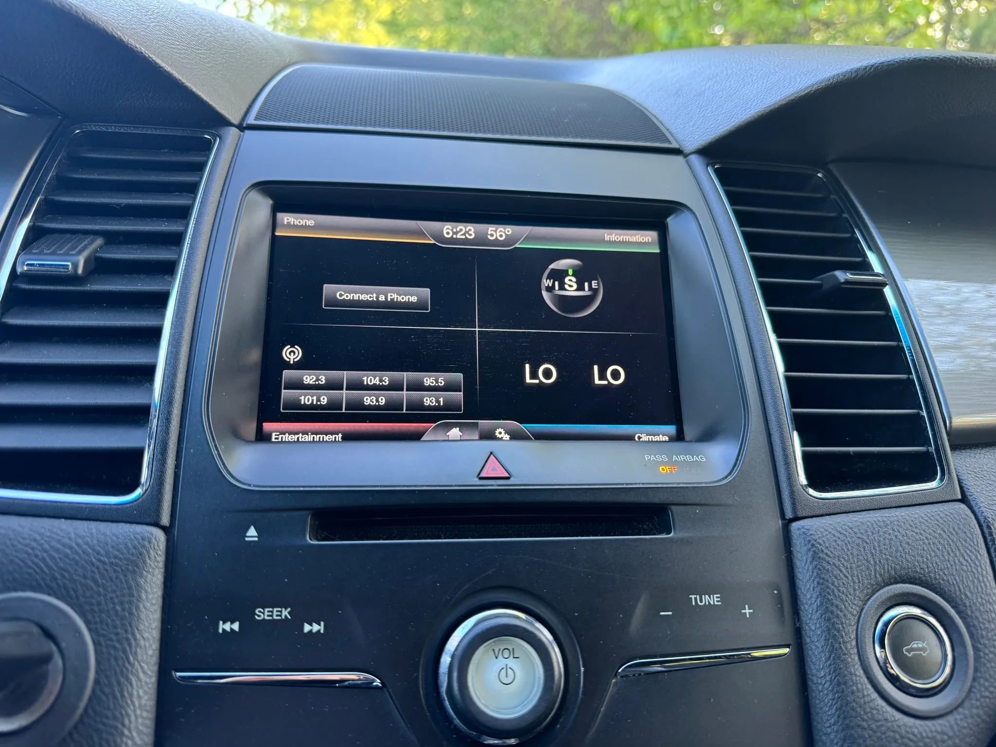 Used 2014 Ford Taurus SEL w/ Equipment Group 201A image 16