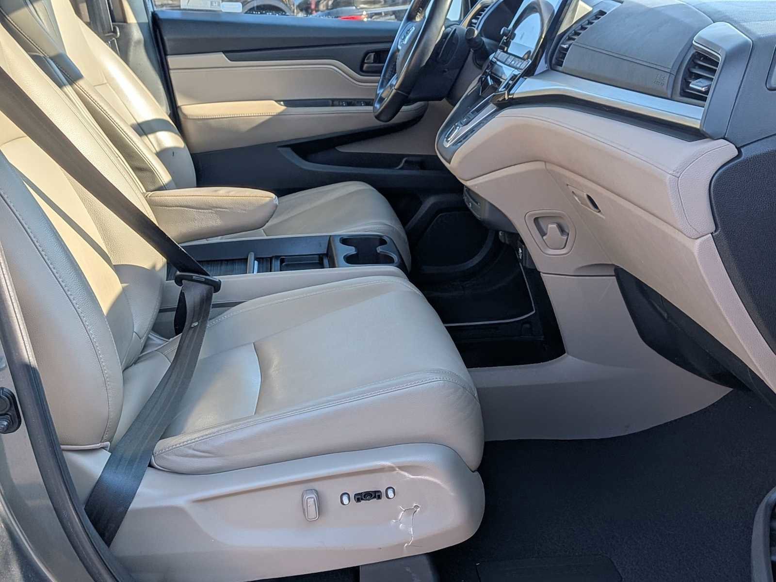 Used 2019 Honda Odyssey EX-L image 23