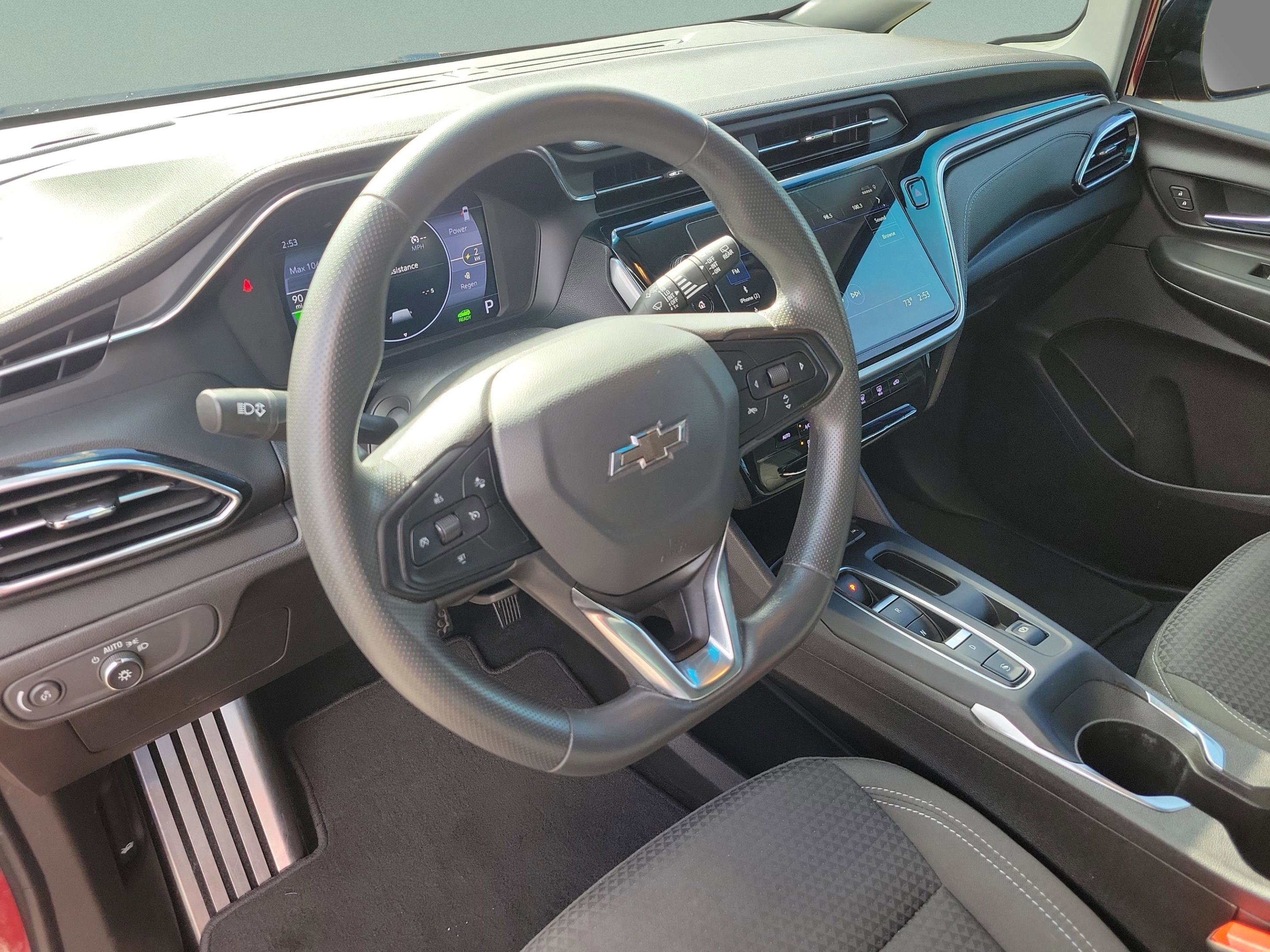 Used 2023 Chevrolet Bolt LT image 14