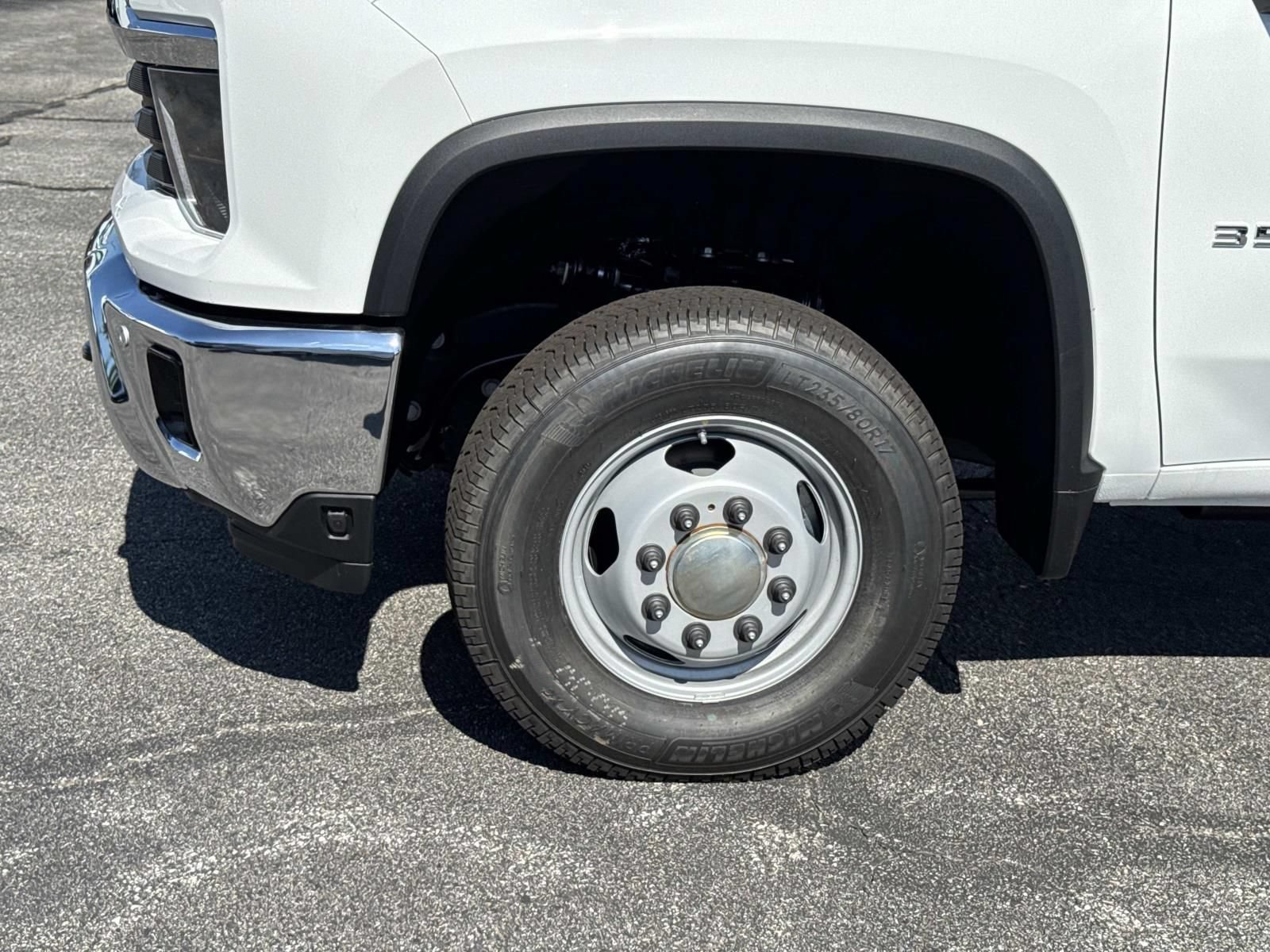New 2026 Chevrolet Silverado 3500 LT w/ All Star Edition AWD/4WD image 8