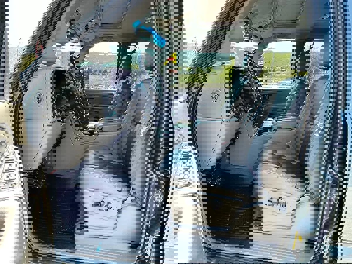 Used 2007 Chevrolet Silverado 3500 LT w/ Heavy-Duty Power Package image 13