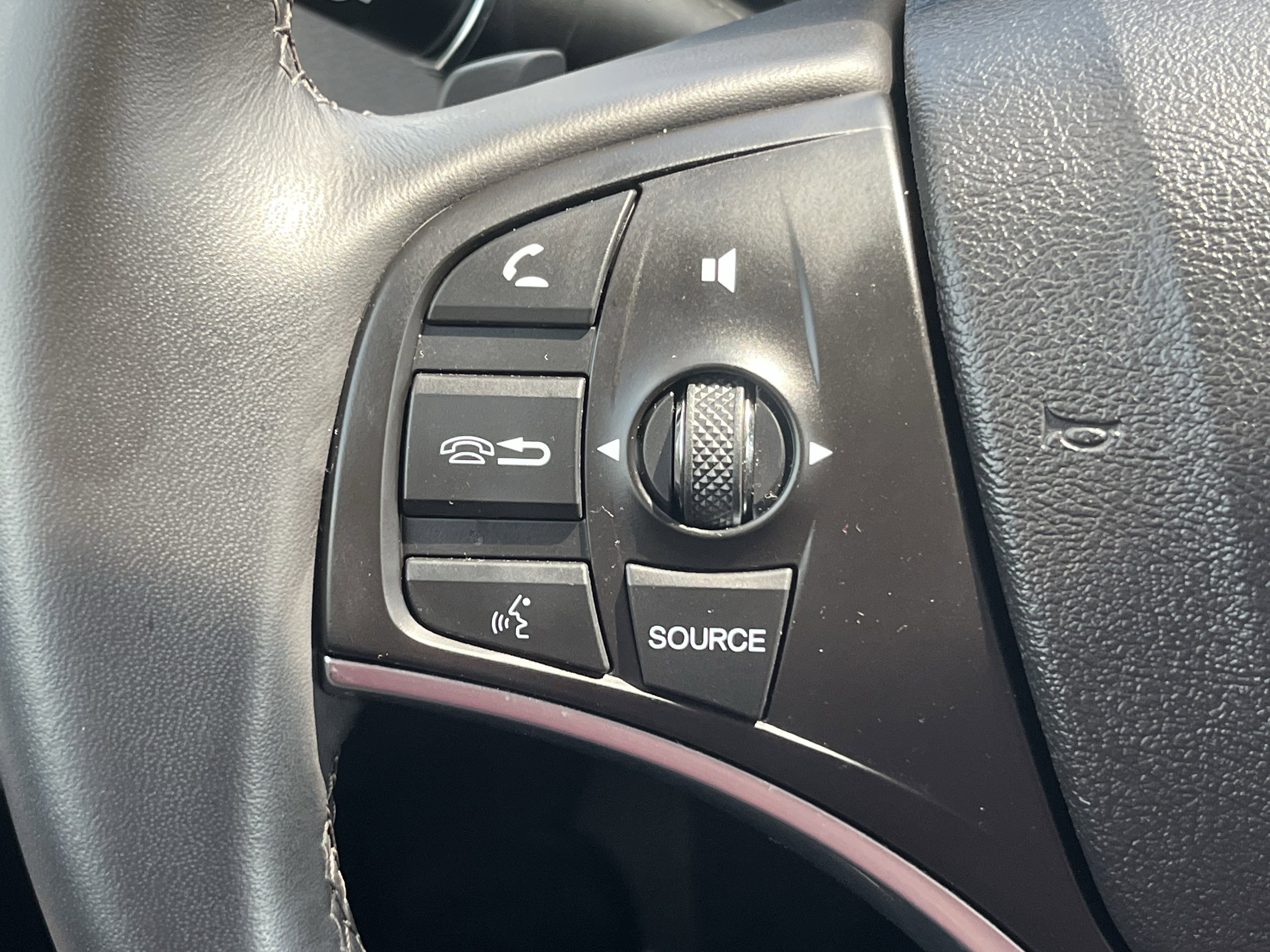 Used 2018 Acura MDX FWD w/ Technology Package image 19