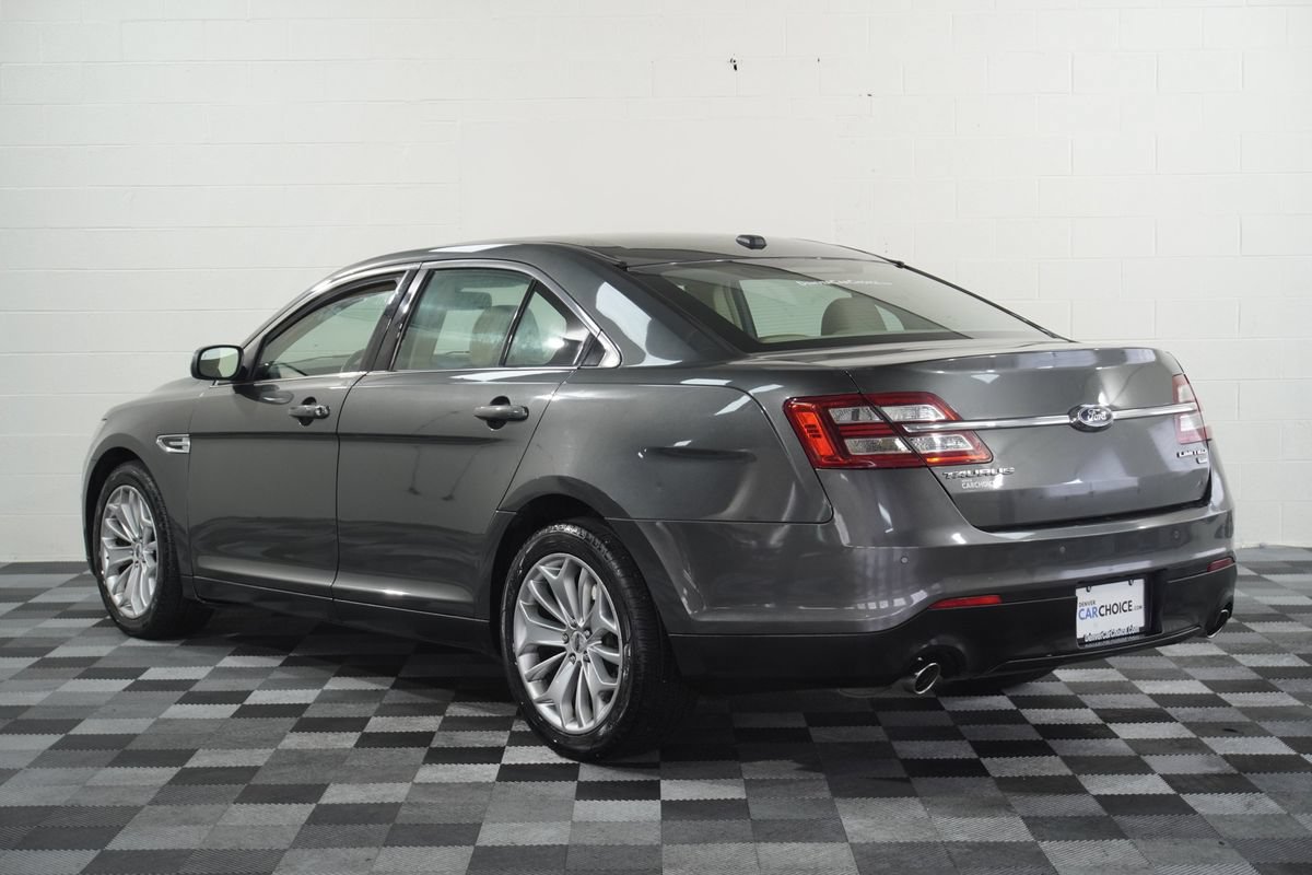 Used 2018 Ford Taurus Limited w/ Driver Assist Package AWD/4WD image 3