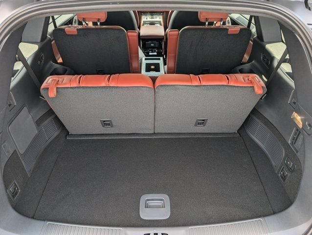 New 2026 Lincoln Aviator Reserve w/ Luxury Package RWD image 14