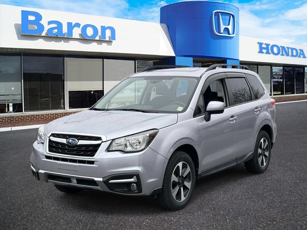 Used 2017 Subaru Forester 2.5i Premium AWD/4WD image 2