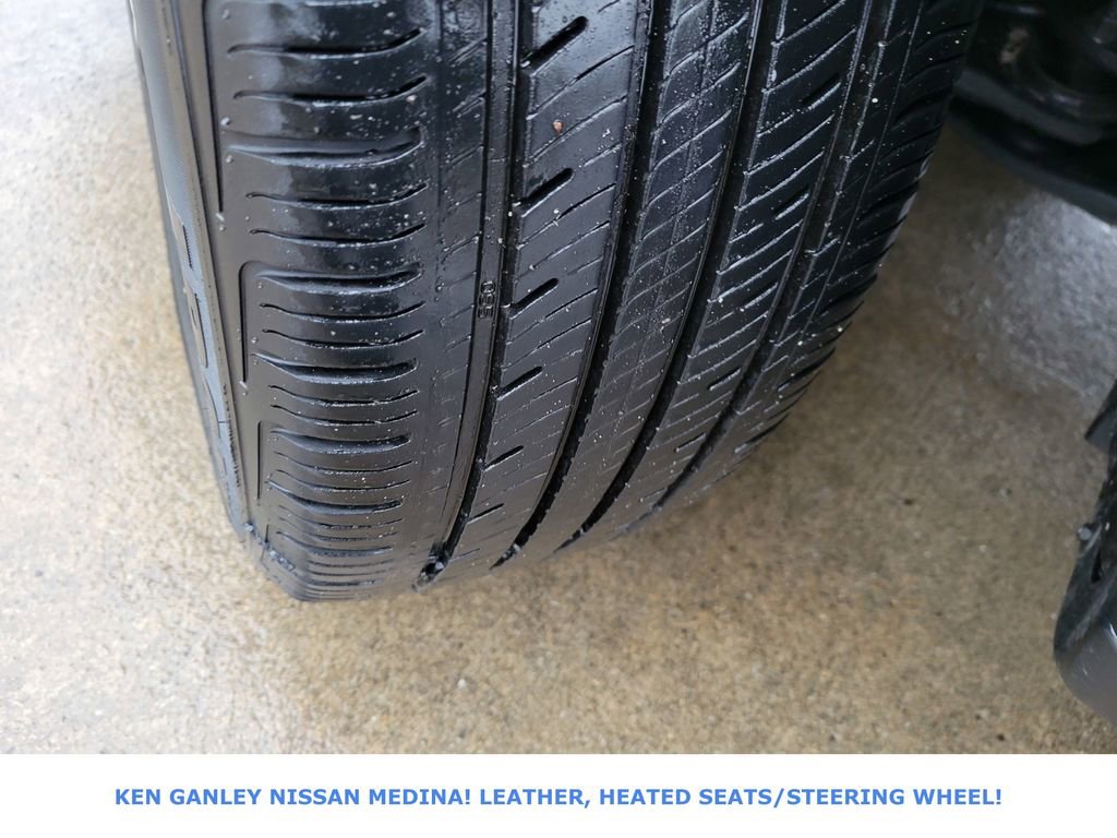 Used 2023 Jeep Compass Limited image 19