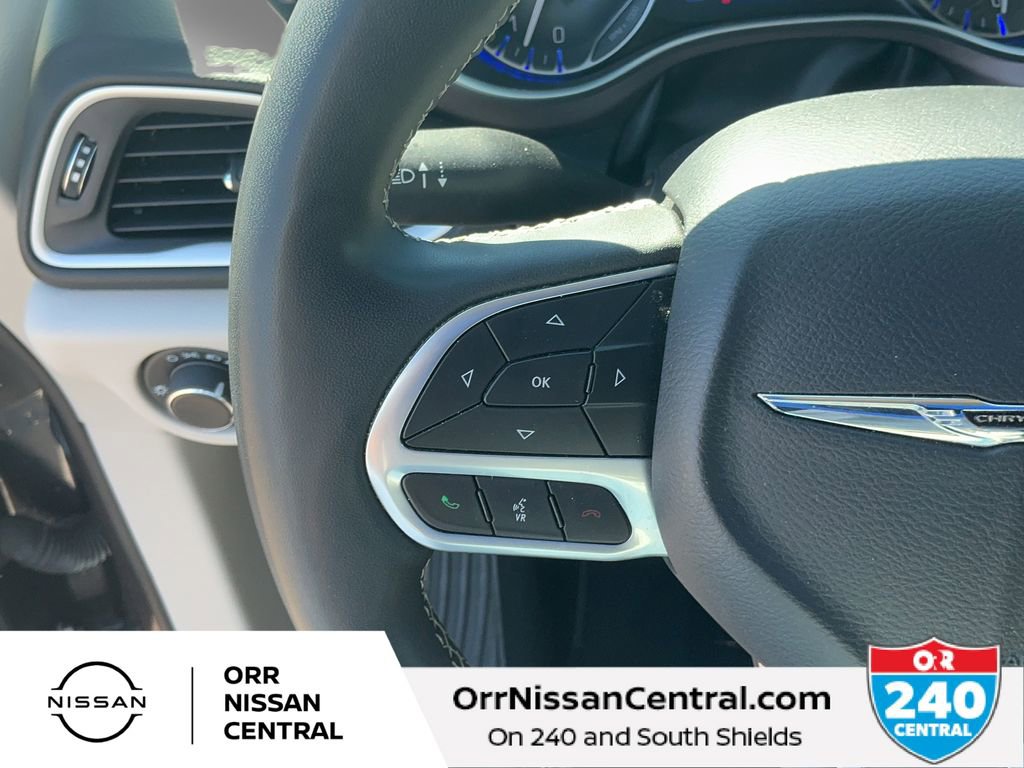 Used 2023 Chrysler Voyager LX image 20