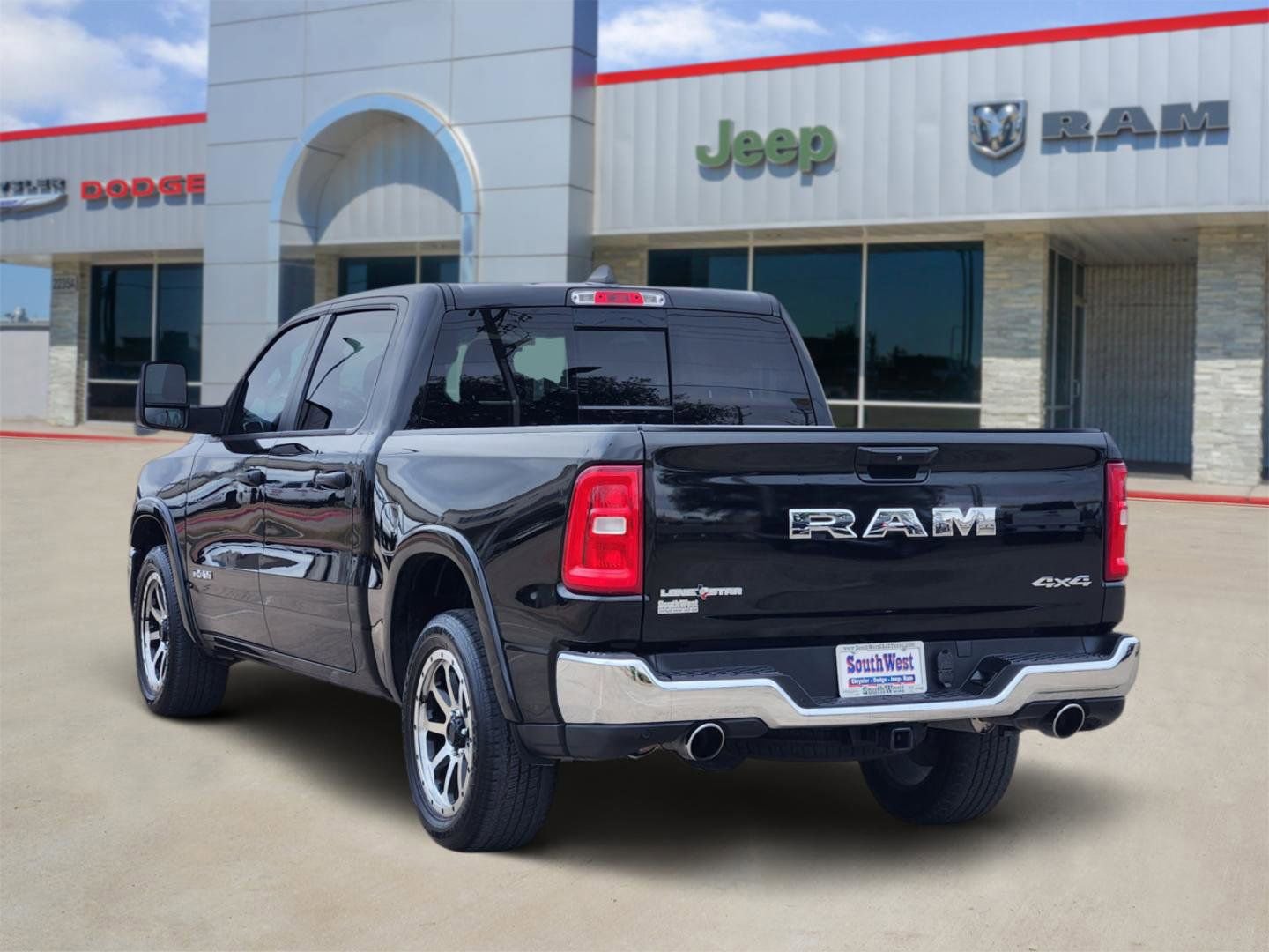 Used 2025 RAM 1500 Lone Star image 4