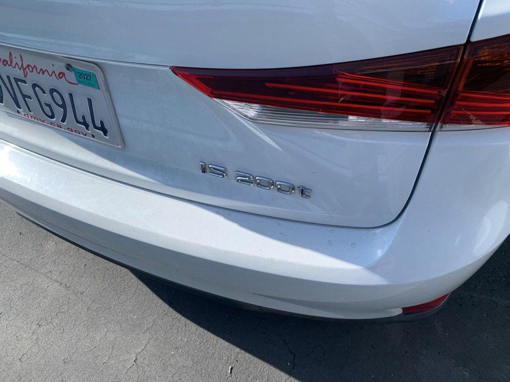 Used 2017 Lexus IS 200t F Sport w/ F Sport Package RWD image 7