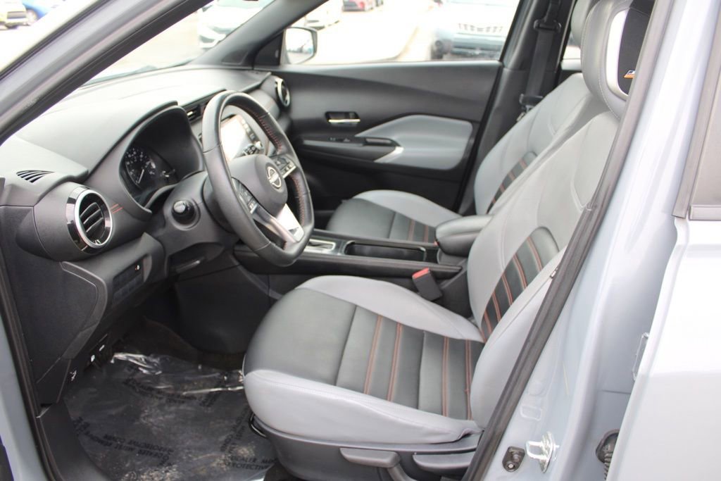 Used 2023 Nissan Kicks SR w/ SR Premium Package image 15