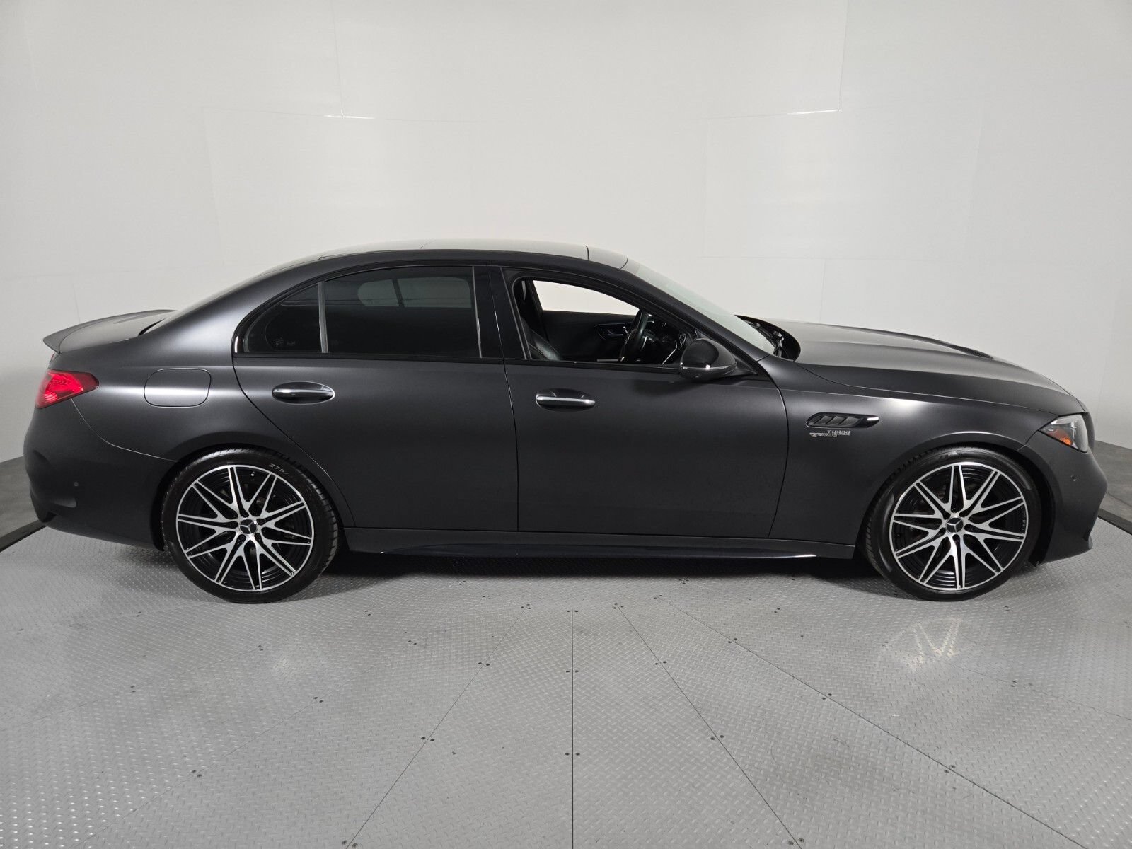 Used 2024 Mercedes-Benz C 63 AMG S image 6