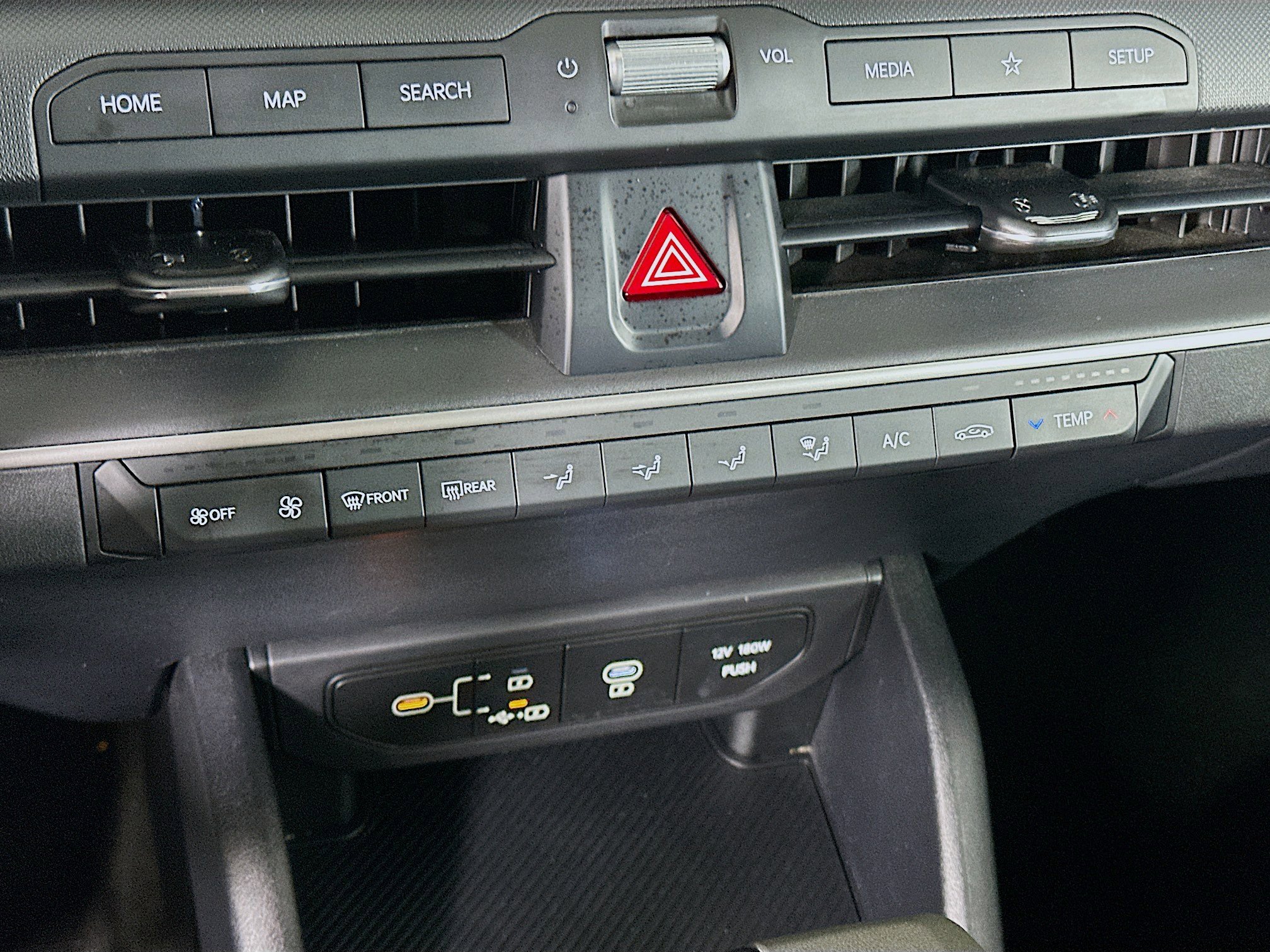 Used 2025 Kia K4 LXS image 23