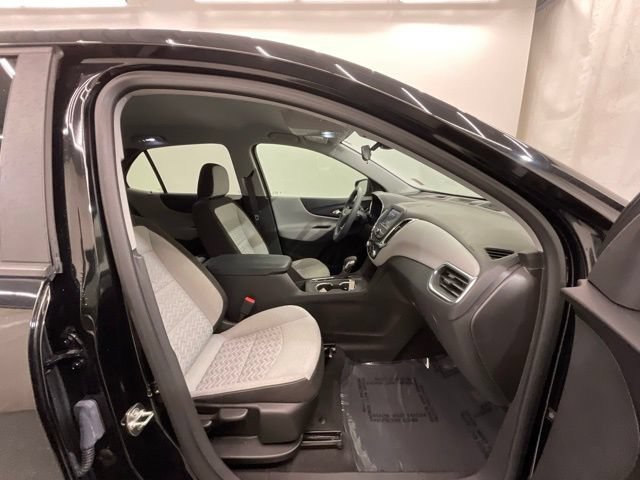 Used 2024 Chevrolet Equinox LS w/ LS Convenience Package FWD image 23