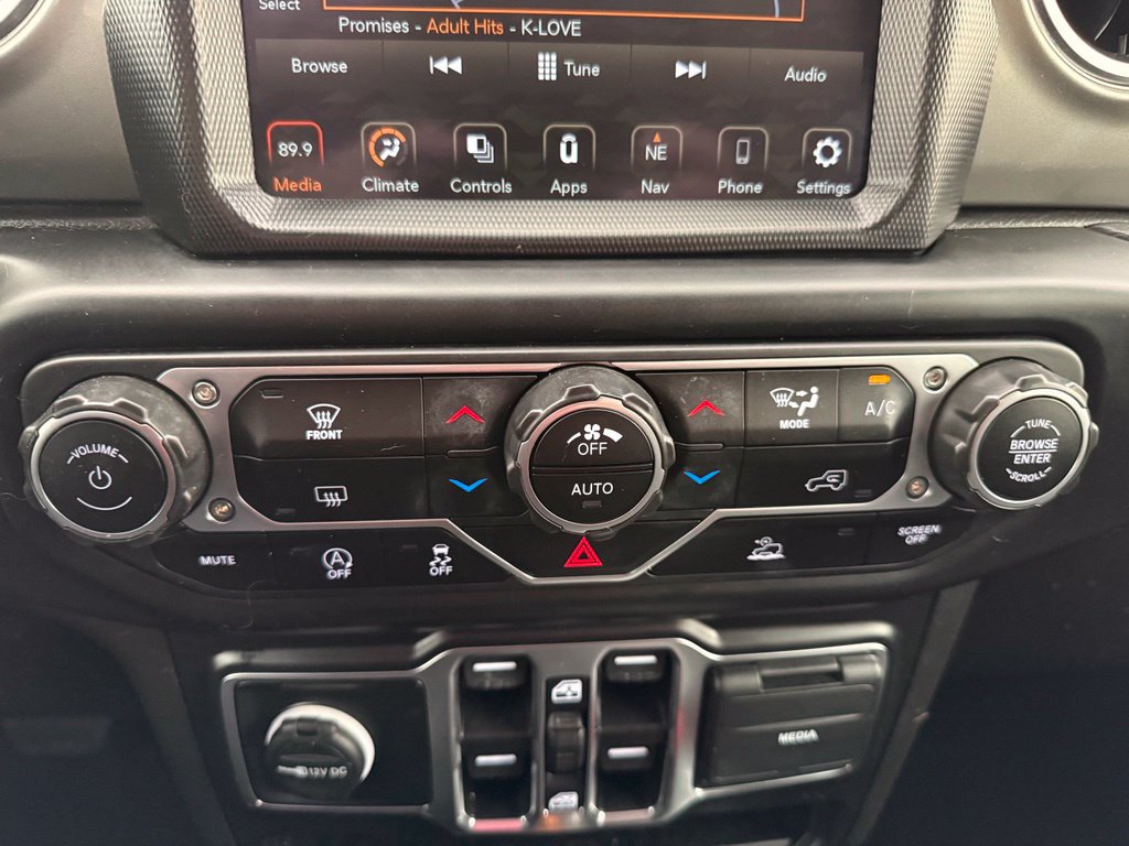 Used 2023 Jeep Wrangler Unlimited Sahara AWD/4WD image 43