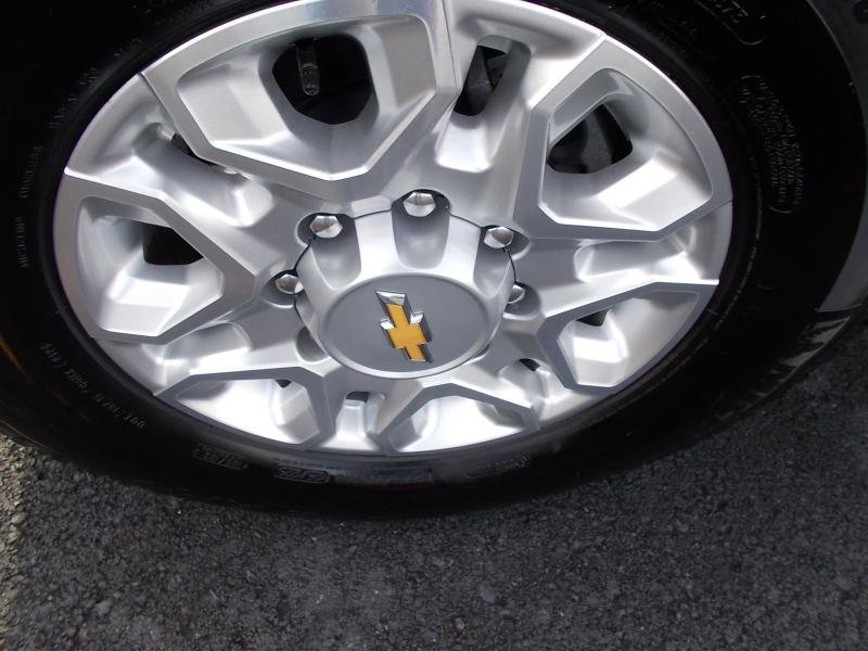 Used 2025 Chevrolet Silverado 2500 LT image 21