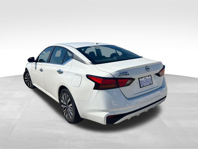 Used 2025 Nissan Altima 2.5 SV FWD image 5