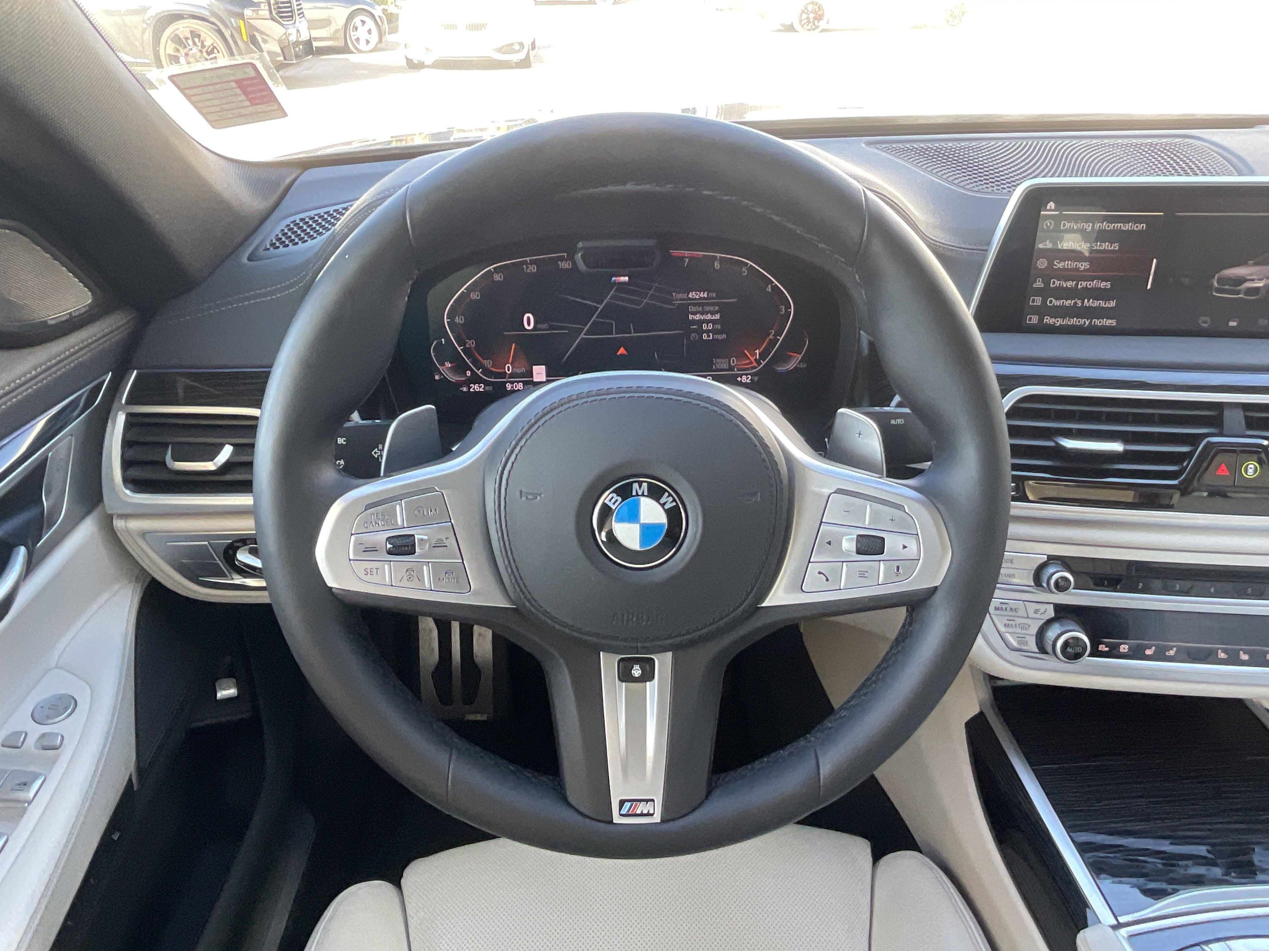 Used 2020 BMW 740i w/ M Sport Package RWD image 13