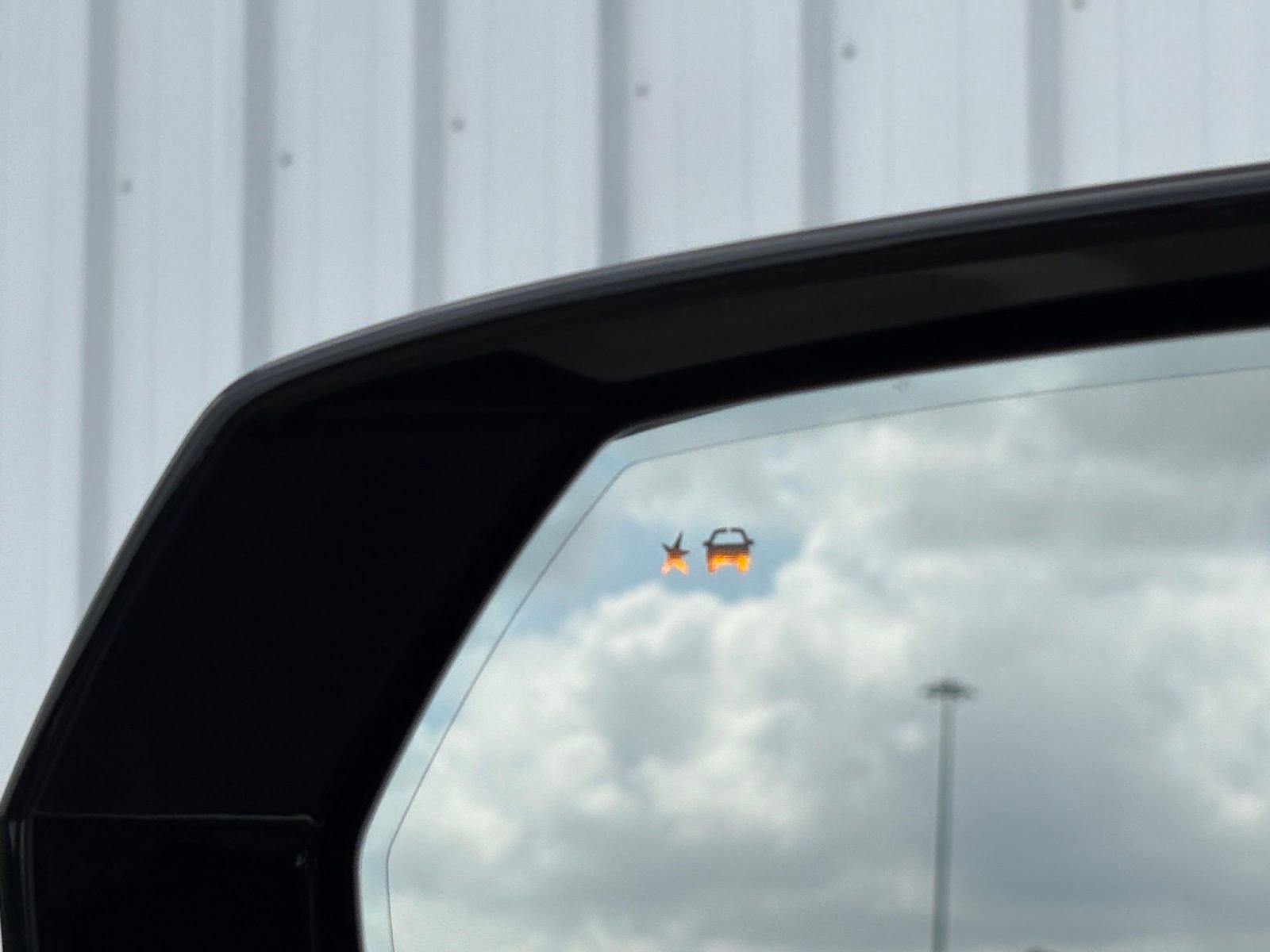 Used 2022 Cadillac Escalade Premium Luxury image 13