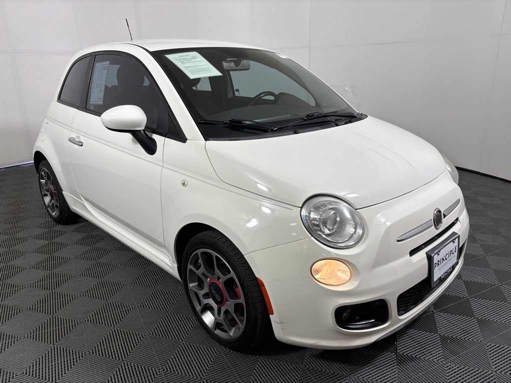 Used 2012 FIAT 500 Sport w/ Safety & Convenience Pkg FWD image 4