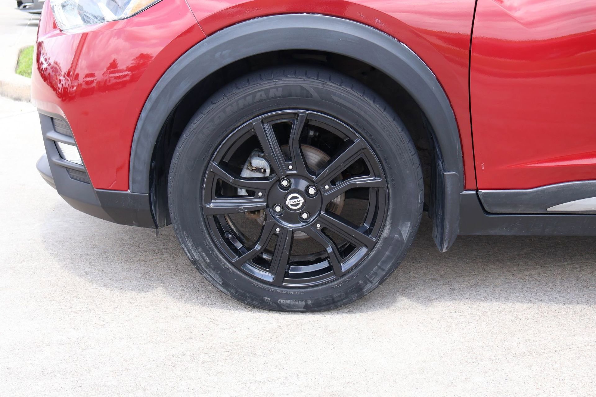 Used 2020 Nissan Kicks SR w/ SR Premium Package image 8
