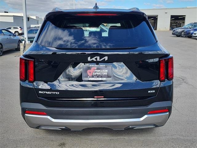 New 2026 Kia Sorento S w/ S Panoramic Sunroof Package image 4