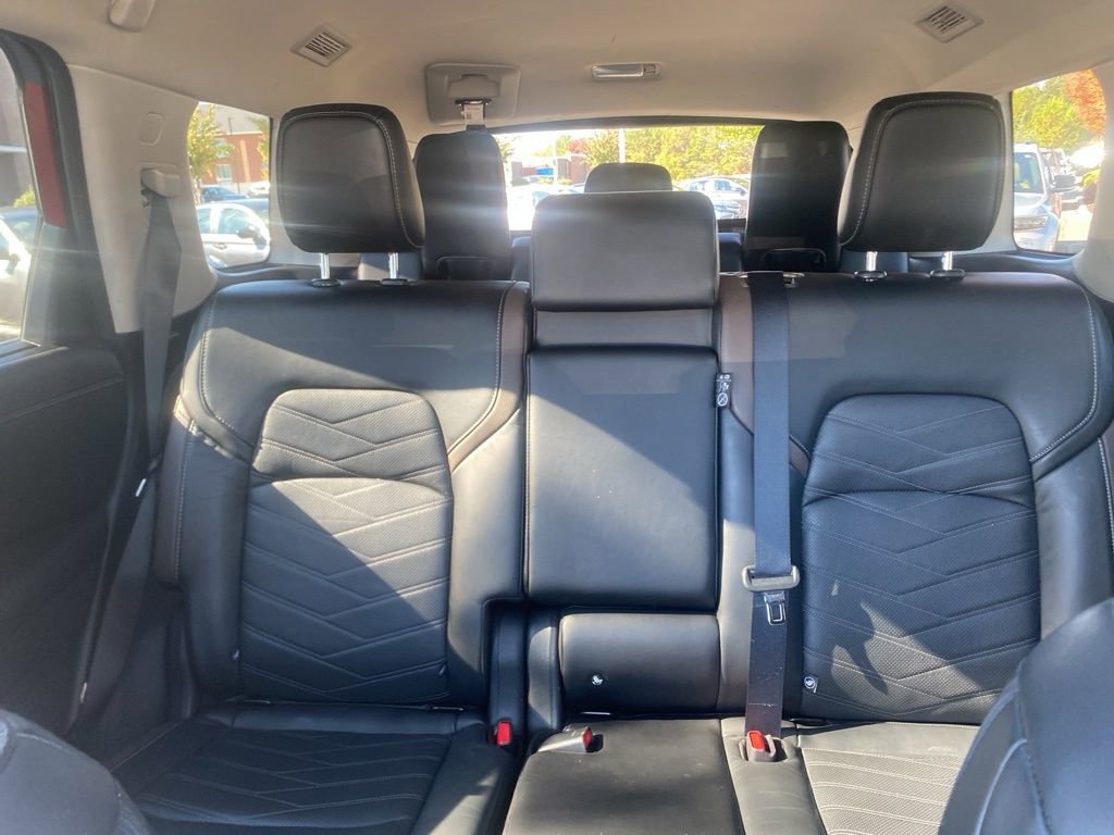 Used 2023 Nissan Pathfinder Platinum w/ Cargo Package image 30