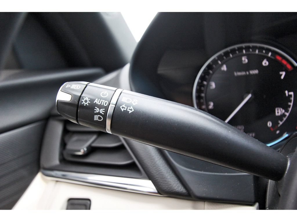Used 2024 Cadillac CT4 Luxury RWD image 17