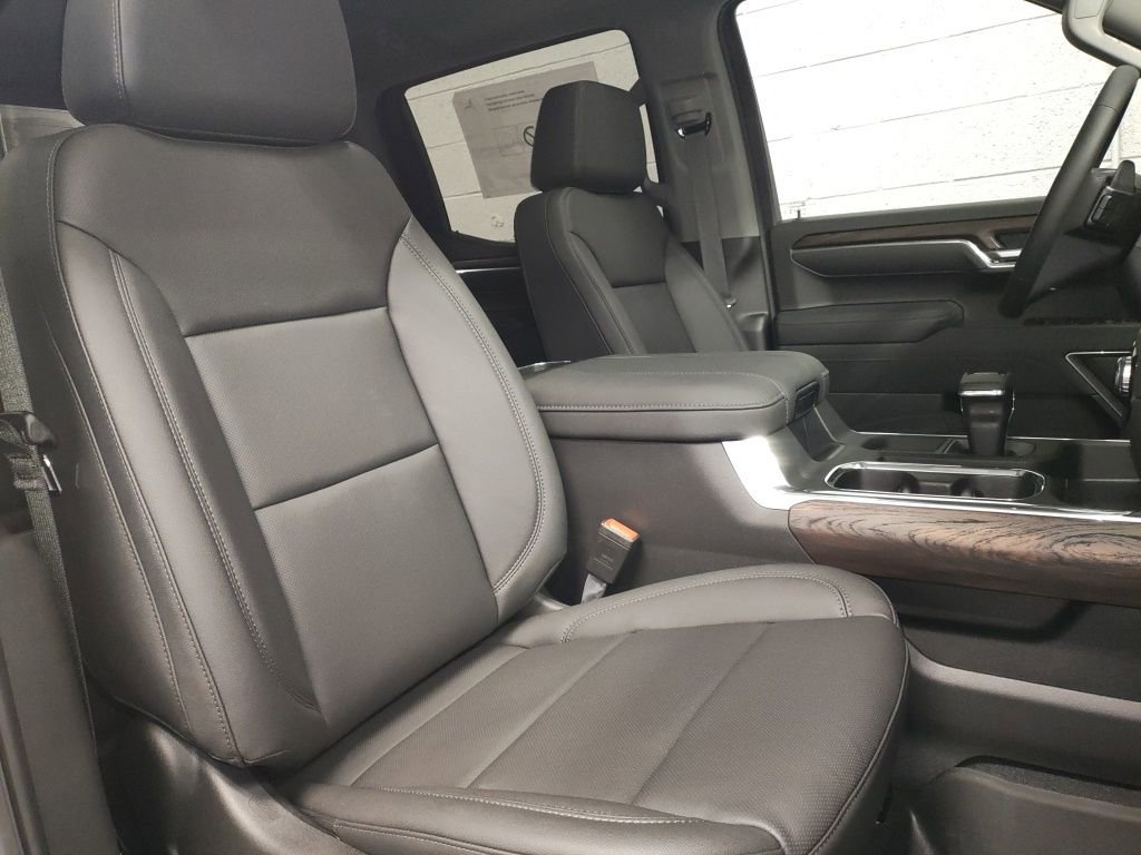 New 2026 GMC Sierra 1500 SLT w/ SLT Premium Plus Package image 9
