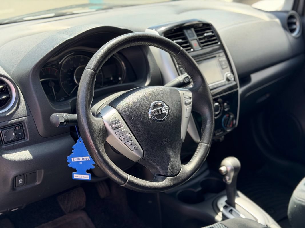 Used 2016 Nissan Versa Note SV FWD image 22