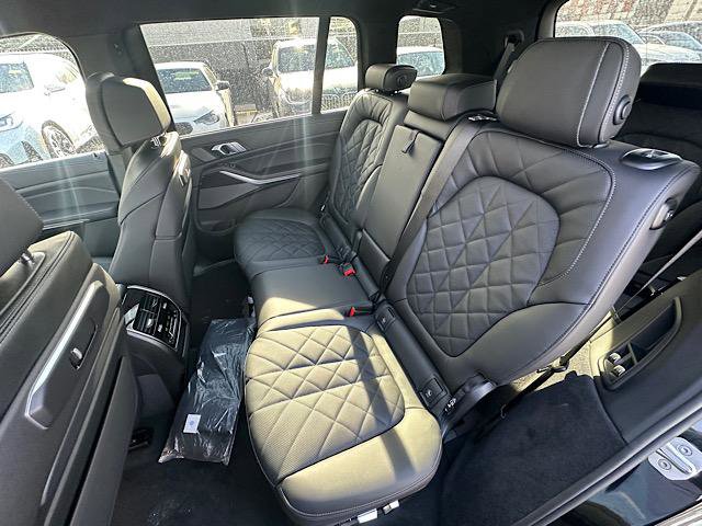 New 2026 BMW X7 xDrive40i w/ Executive Package image 5