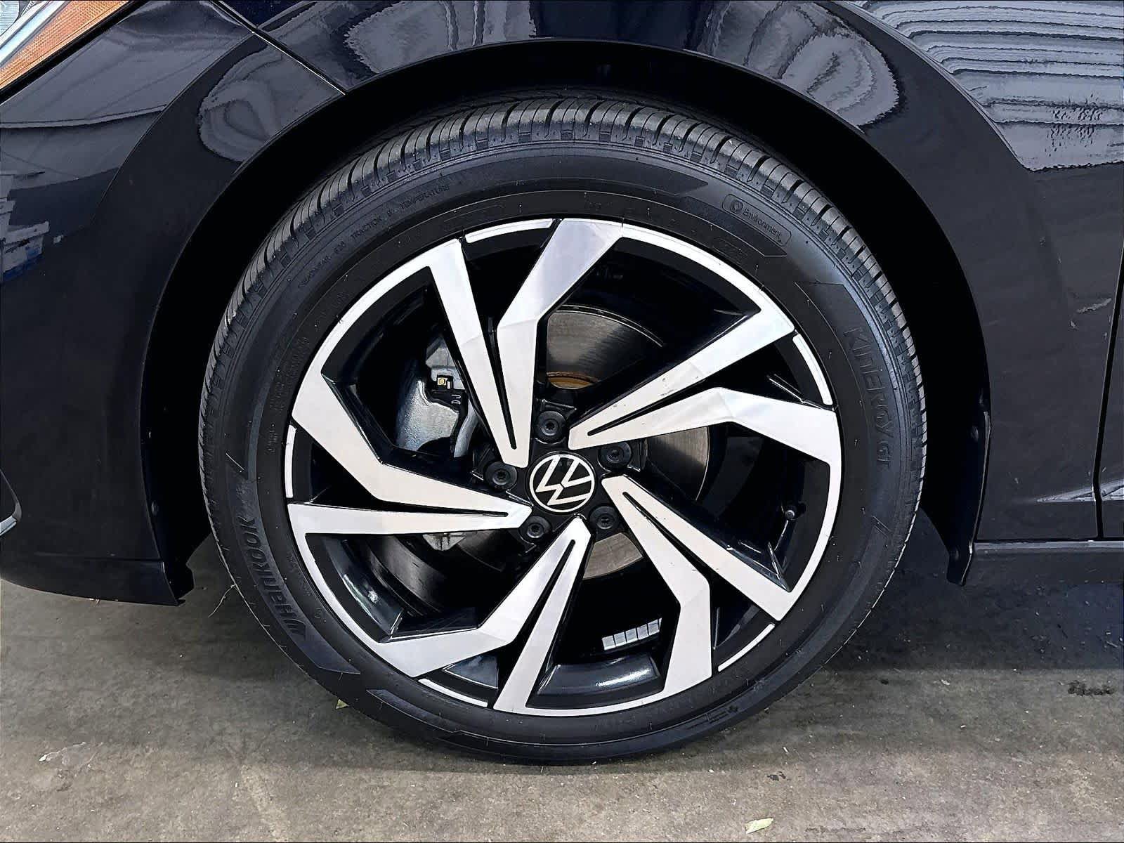 Certified 2026 Volkswagen Jetta SEL FWD image 35