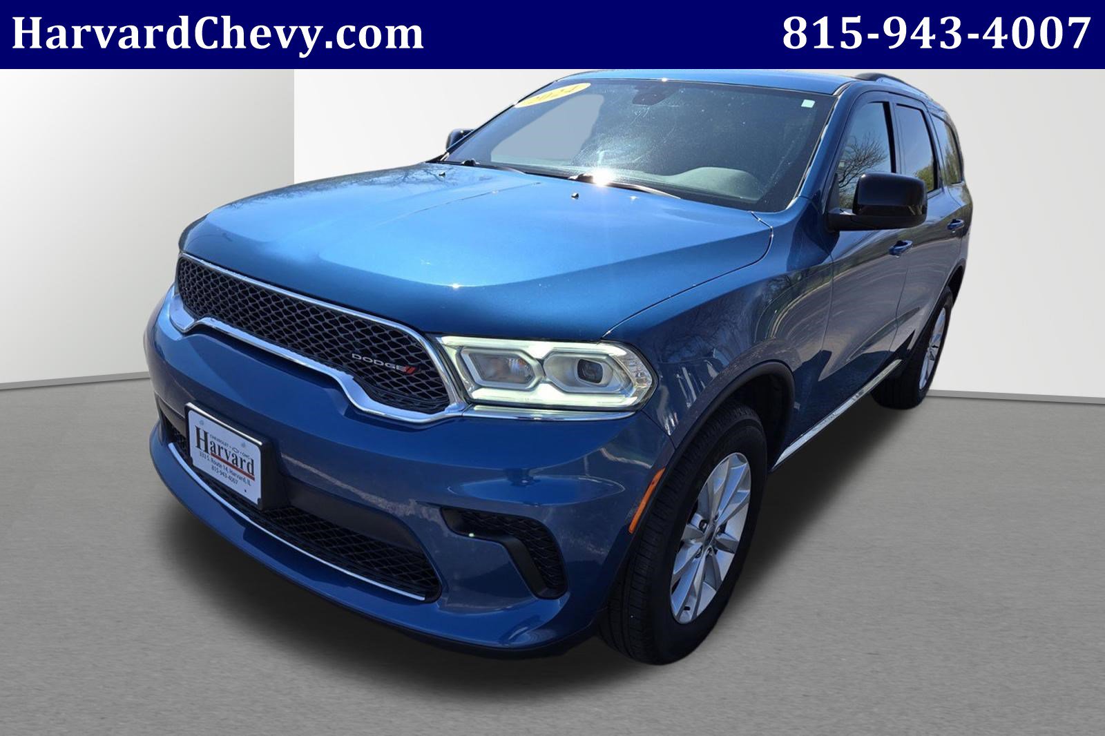 Used 2024 Dodge Durango SXT AWD/4WD image 3