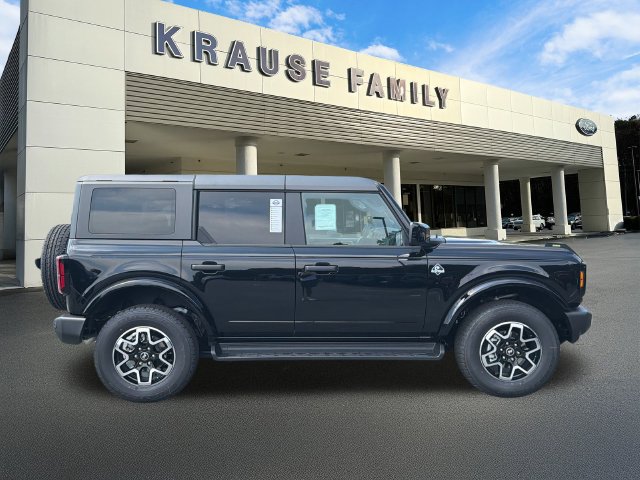 New 2026 Ford Bronco Outer Banks AWD/4WD image 9