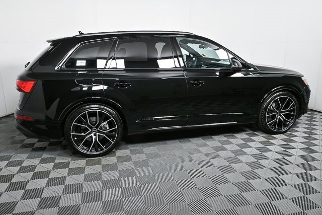 New 2025 Audi Q7 3.0T Prestige image 3